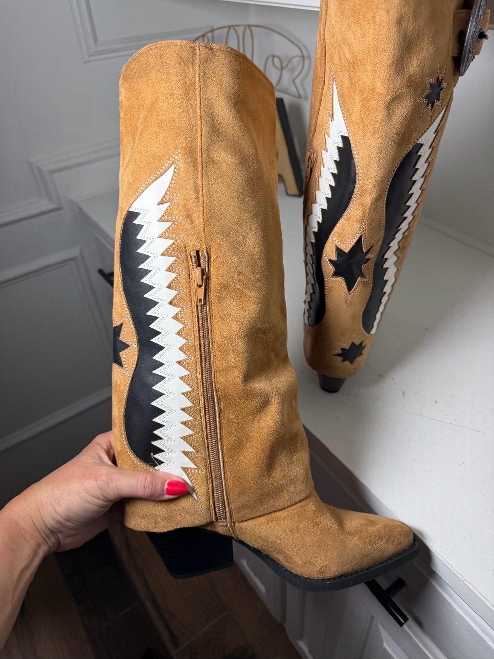 Zodiac Western Boots Women 7 Tan Suede Appliqué Cowboy Boots Boho Festival Tall - Picture 6 of 8